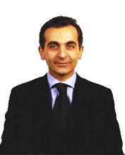 Il professor Adolfo Parmaliana